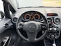 Opel Corsa 1.2-16V '111' Edition 5-Deurs Automaat 86 PK. Leuke en zeer fijn rijdende auto !!!