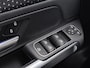 Mercedes-Benz EQB 250+ Business Solution Luxury 71 kWh | Panoramadak | Dodehoekassistent | Stoelverwarming | Sfeerverlichting | Apple CarPlay | Android Auto | Verschuifbare Stoelen Achter | Elektrische Achterklep | Elektrisch Inklapbare Buitenspiegels | Achteruitrijcamera | Parkeersensoren