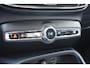 Volvo XC40 T3 163PK Inscription Automaat / Adaptive Cruise Control / Stuur- & Stoelverwarming / Elektrische achterklep / Achteruitrijcamera / Trekhaak elektrisch uitklapbaar / 19" velgen / Parkeersensoren V+A
