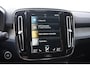 Volvo XC40 T3 163PK Inscription Automaat / Adaptive Cruise Control / Stuur- & Stoelverwarming / Elektrische achterklep / Achteruitrijcamera / Trekhaak elektrisch uitklapbaar / 19" velgen / Parkeersensoren V+A