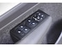 Volvo XC40 T3 163PK Inscription Automaat / Adaptive Cruise Control / Stuur- & Stoelverwarming / Elektrische achterklep / Achteruitrijcamera / Trekhaak elektrisch uitklapbaar / 19" velgen / Parkeersensoren V+A
