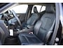 Volvo XC40 T3 163PK Inscription Automaat / Adaptive Cruise Control / Stuur- & Stoelverwarming / Elektrische achterklep / Achteruitrijcamera / Trekhaak elektrisch uitklapbaar / 19" velgen / Parkeersensoren V+A