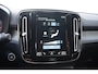 Volvo XC40 T3 163PK Inscription Automaat / Adaptive Cruise Control / Stuur- & Stoelverwarming / Elektrische achterklep / Achteruitrijcamera / Trekhaak elektrisch uitklapbaar / 19" velgen / Parkeersensoren V+A