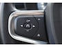 Volvo XC40 T3 163PK Inscription Automaat / Adaptive Cruise Control / Stuur- & Stoelverwarming / Elektrische achterklep / Achteruitrijcamera / Trekhaak elektrisch uitklapbaar / 19" velgen / Parkeersensoren V+A