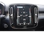 Volvo XC40 T3 163PK Inscription Automaat / Adaptive Cruise Control / Stuur- & Stoelverwarming / Elektrische achterklep / Achteruitrijcamera / Trekhaak elektrisch uitklapbaar / 19" velgen / Parkeersensoren V+A
