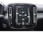 Volvo XC40 T3 163PK Inscription Automaat / Adaptive Cruise Control / Stuur- & Stoelverwarming / Elektrische achterklep / Achteruitrijcamera / Trekhaak elektrisch uitklapbaar / 19" velgen / Parkeersensoren V+A