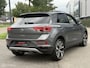 Volkswagen T-Roc 1.5 TSI DSG PANO IQ LANE KEYLESS R-LINE
