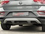 Volkswagen T-Roc 1.5 TSI DSG PANO IQ LANE KEYLESS R-LINE