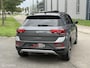 Volkswagen T-Roc 1.5 TSI DSG PANO IQ LANE KEYLESS R-LINE