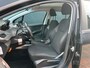 Peugeot 2008 1.2 PureTech Active * Navi * AUT * Cruise * LED * Pano *