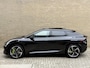 Kia EV6 GT AWD 77.4 kWh | SOH 97% | Panoramadak | 360 camera | Head up | Sportstoelen | Meridian audio | Stoel&stuurverwarming | 20 inch velgen | Sfeerverlichting | Adaptieve cruise | Full-LED | DAB | Apple CarPlay | Dodehoekdetectie | Elektrische achterklep | Volledig onderhouden | Fabrieksgarantie