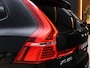 Volvo XC60 2.0 T6 R-Design AWD 398PK Long Range | Pano | Orrefors | 360 | Harmon Kardon | Keyless | ACC | Stoelverwarming voor+achter | Memory | Leder | Carplay | Trekhaak | Stuurwielverwarming | Digital Dash | Full Black | 21'' | Ambient | Led