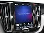 Volvo XC60 2.0 T6 R-Design AWD 398PK Long Range | Pano | Orrefors | 360 | Harmon Kardon | Keyless | ACC | Stoelverwarming voor+achter | Memory | Leder | Carplay | Trekhaak | Stuurwielverwarming | Digital Dash | Full Black | 21'' | Ambient | Led