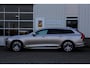 Volvo V90 2.0 T6 Plug-in hybrid 350PK AWD Long Range*Bright Dusk Metallic!*Fabrieksgarantie*Elek. Trekhaak/Pilot ass./ACC/Stoelverw.V+A/Stuurwielverw./Leder/Dodehoek/Camera/Apple Carplay-Android/18 inch LM*