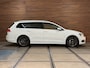 Volkswagen Golf Variant 1.4 TSI R-line | 150pk | DSG | Camera | Lich+Zicht | App Connect | Xenon | Ambient | Navi | Winter Pakket