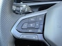 Volkswagen T-Roc 1.5 eTsi 2x R-Line First Edition Black Style Head up Display / Trekhaak / Panoramadak