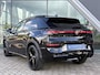 Volkswagen T-Roc 1.5 eTsi 2x R-Line First Edition Black Style Head up Display / Trekhaak / Panoramadak