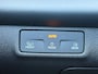 Volkswagen T-Roc 1.5 eTsi 2x R-Line First Edition Black Style Head up Display / Trekhaak / Panoramadak