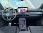 Volkswagen T-Roc 1.5 eTsi 2x R-Line First Edition Black Style Head up Display / Trekhaak / Panoramadak