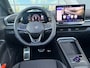 Volkswagen T-Roc 1.5 eTsi 2x R-Line First Edition Black Style Head up Display / Trekhaak / Panoramadak
