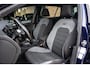 Volkswagen Golf 1.5 TSI Highline R-Line Pano / Camera / ACC