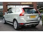 Volvo XC60 2.4D Momentum Dakspoiler Multifunctioneel stuurwiel Emergency braking Parkeersensoren achter
