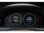 Volvo XC60 2.4D Momentum Dakspoiler Multifunctioneel stuurwiel Emergency braking Parkeersensoren achter