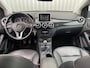 Mercedes-Benz B-klasse 180 Ambition | Leder | AMG | 2 x PDC | Xenon