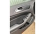 Mercedes-Benz B-klasse 180 Ambition | Leder | AMG | 2 x PDC | Xenon