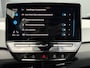 Volkswagen ID.3 First Plus 58 kWh ✓SOH 90.1% ✓Rijklaarprijs ✓Matrix LED ✓Full LED ✓Alcantara ✓Sfeerverlichting ✓Navigatie ✓Camera ✓Lichtmetaal 19" ✓Parkeersensoren