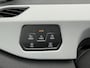 Volkswagen ID.3 First Plus 58 kWh ✓SOH 90.1% ✓Rijklaarprijs ✓Matrix LED ✓Full LED ✓Alcantara ✓Sfeerverlichting ✓Navigatie ✓Camera ✓Lichtmetaal 19" ✓Parkeersensoren