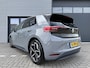 Volkswagen ID.3 First Plus 58 kWh ✓SOH 90.1% ✓Rijklaarprijs ✓Matrix LED ✓Full LED ✓Alcantara ✓Sfeerverlichting ✓Navigatie ✓Camera ✓Lichtmetaal 19" ✓Parkeersensoren