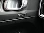 Volvo XC40 T5 Recharge R-Design PHEV 262pk | Panodak | Adaptive Cruise | Camera | Alcantara Sportstoelen Memory & Verwarmd | Stuur Verwarmd | Keyless | BLIS | Apple Carplay | Navigatie | DAB | 20"L.M | Plug in Hybrid |