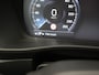 Volvo XC40 T5 Recharge R-Design PHEV 262pk | Panodak | Adaptive Cruise | Camera | Alcantara Sportstoelen Memory & Verwarmd | Stuur Verwarmd | Keyless | BLIS | Apple Carplay | Navigatie | DAB | 20"L.M | Plug in Hybrid |