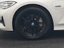 BMW 3-Serie Touring 330e Sportline PHEV 293pk | Trekhaak Af Fabriek | Adaptive Cruise | Head Up | 360 Camera | Lederen Sportstoelen Verwarmd | BLIS | Apple Carplay | Navigatie | DAB | Plug In Hybrid |