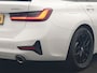 BMW 3-Serie Touring 330e Sportline PHEV 293pk | Trekhaak Af Fabriek | Adaptive Cruise | Head Up | 360 Camera | Lederen Sportstoelen Verwarmd | BLIS | Apple Carplay | Navigatie | DAB | Plug In Hybrid |