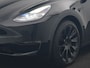 Tesla Model Y Long Range AWD 75 kWh 441pk | Full Self-Driving Capability | Panodak | Adaptive Cruise | 360 Camera | Lederen Sportstoelen Memory & Verwarmd | Navigatie |