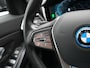 BMW 3-Serie Touring 330e Sportline PHEV 293pk Dealer O.H | Trekhaak Af Fabriek | Camera | Cruise Control | Lederen Sportstoelen Verwarmd | Apple Carplay | Virtual | Navigatie | Sfeerverlichting | DAB | 17"L.M |