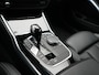 BMW 3-Serie Touring 330e Sportline PHEV 293pk Dealer O.H | Trekhaak Af Fabriek | Camera | Cruise Control | Lederen Sportstoelen Verwarmd | Apple Carplay | Virtual | Navigatie | Sfeerverlichting | DAB | 17"L.M |