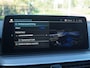 BMW 5-Serie Touring 530e Business Edition Plus | M-Pakket | Panoramadak | Trekhaak | Camera | Sfeerverlichting | NL-Auto |