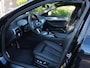 BMW 5-Serie Touring 530e Business Edition Plus | M-Pakket | Panoramadak | Trekhaak | Camera | Sfeerverlichting | NL-Auto |