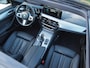 BMW 5-Serie Touring 530e Business Edition Plus | M-Pakket | Panoramadak | Trekhaak | Camera | Sfeerverlichting | NL-Auto |