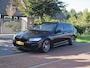 BMW 5-Serie Touring 530e Business Edition Plus | M-Pakket | Panoramadak | Trekhaak | Camera | Sfeerverlichting | NL-Auto |