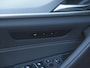 BMW 5-Serie Touring 530e Business Edition Plus | M-Pakket | Panoramadak | Trekhaak | Camera | Sfeerverlichting | NL-Auto |