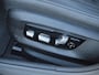 BMW 5-Serie Touring 530e Business Edition Plus | M-Pakket | Panoramadak | Trekhaak | Camera | Sfeerverlichting | NL-Auto |