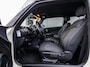 MINI Cooper 3-Deurs 1.5 Serious Business Cruise controle, airco en licht metalen wielen