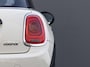 MINI Cooper 3-Deurs 1.5 Serious Business Cruise controle, airco en licht metalen wielen