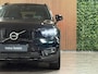 Volvo XC40 T4 Recharge R-Design T4 Recharge R-Design | Bestuurdersstoel elektrisch geheugen | Adaptieve Cruise Control | Stoel en Stuurwielverwarming | Parkeercamera | Standkachel met Volvo On Call App | Pilot Assist | BLIS Dode Hoek Detectie | Parkeersensoren voor+achter | Passagiersstoel elektrisch | 20 Inch | Zitting velenging voorstoelen | Keyless Drive | Climate Control L+R | Regensensor | Privacy Glass | Automatisch dimmende binnen en buitenspiegels | Elektrisch bedienbare achterklep | DAB Radio | Apple Carplay/Android Auto | Volvo On Call met mobiele App functie | Onyx Black Metallic |