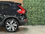 Volvo XC40 T4 Recharge R-Design T4 Recharge R-Design | Bestuurdersstoel elektrisch geheugen | Adaptieve Cruise Control | Stoel en Stuurwielverwarming | Parkeercamera | Standkachel met Volvo On Call App | Pilot Assist | BLIS Dode Hoek Detectie | Parkeersensoren voor+achter | Passagiersstoel elektrisch | 20 Inch | Zitting velenging voorstoelen | Keyless Drive | Climate Control L+R | Regensensor | Privacy Glass | Automatisch dimmende binnen en buitenspiegels | Elektrisch bedienbare achterklep | DAB Radio | Apple Carplay/Android Auto | Volvo On Call met mobiele App functie | Onyx Black Metallic |
