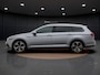 Volkswagen Passat Variant 1.4 TSI PHEV GTE Business | Pano dak | Trekhaak | 360 Camera | Stoelverwarming v+a | Elek Achterklep |